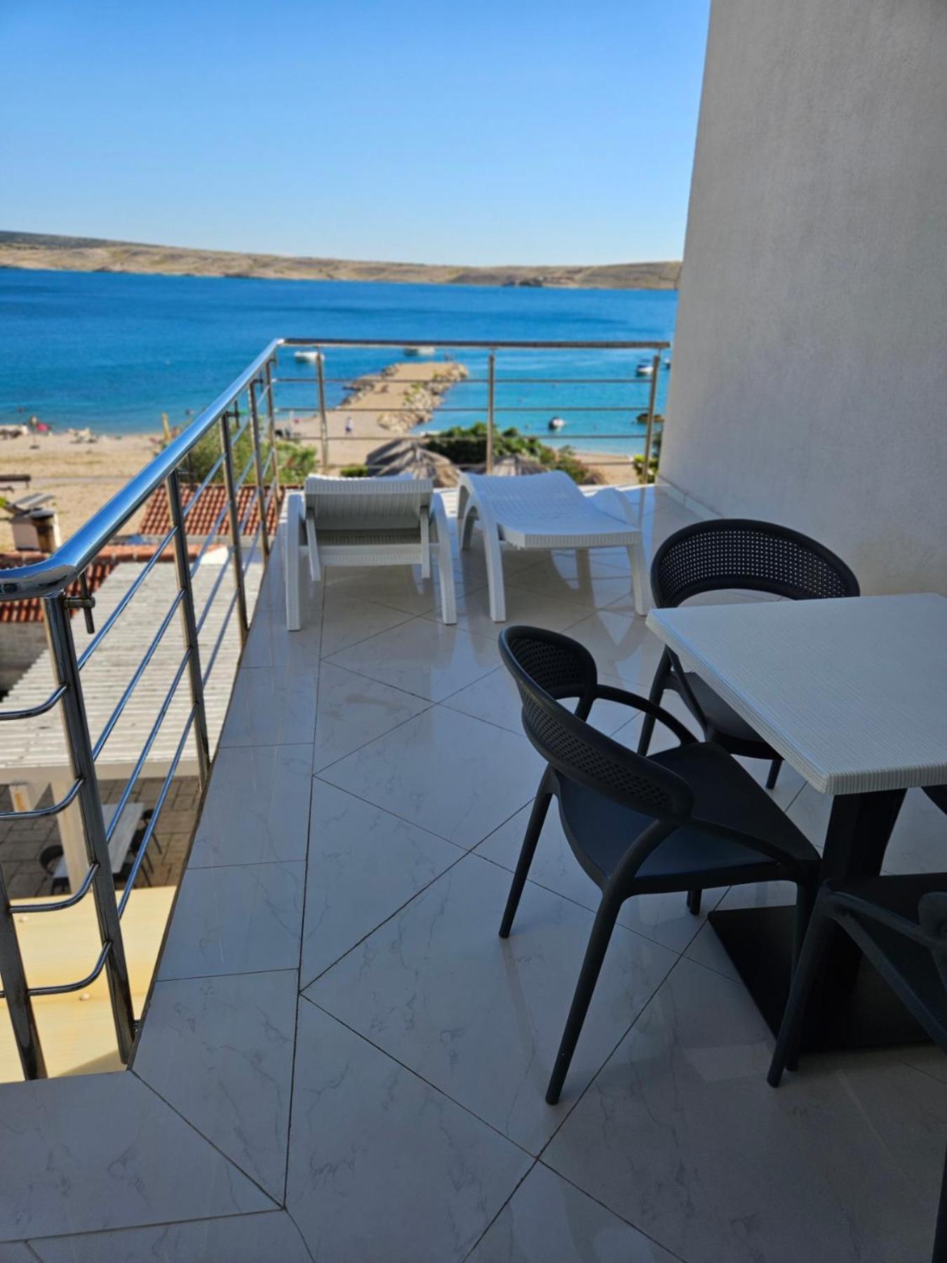 Apartments Barbati Novalja Exterior photo