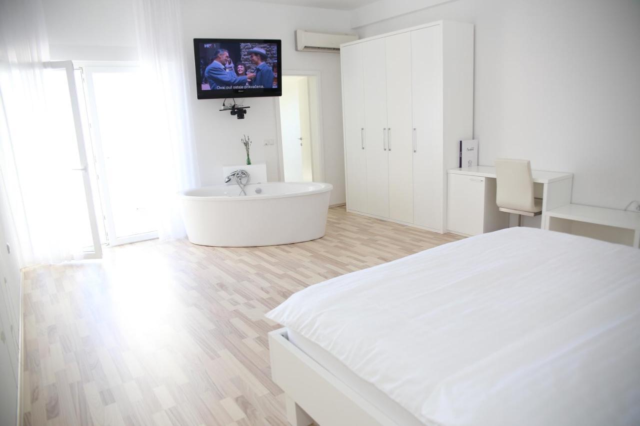 Apartments Barbati Novalja Exterior photo